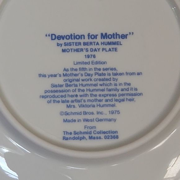 SCHMID HUMMEL 1976 Mother's Day Collectors Plate - Picture 3 of 3